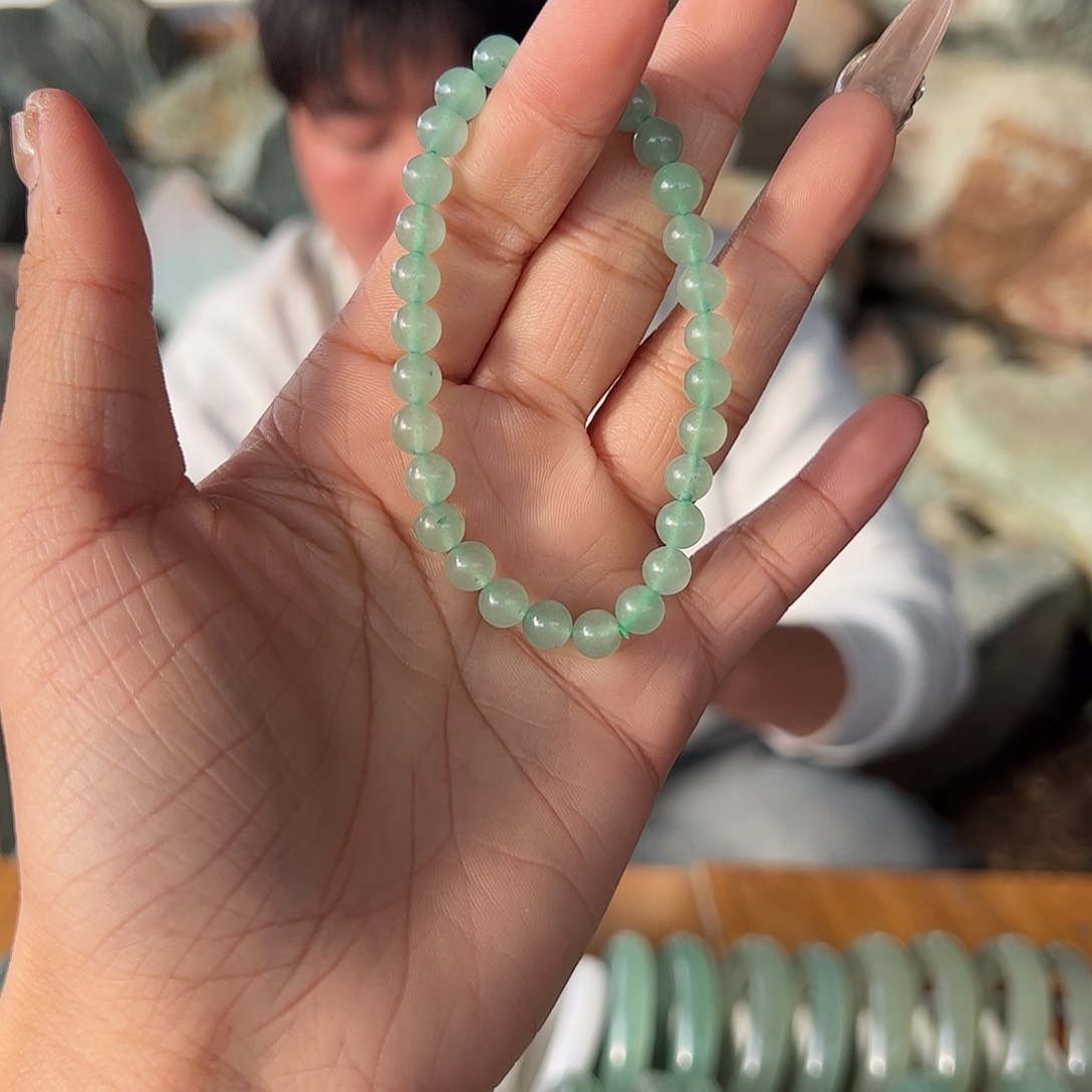 绿东陵冰晴水卡6手串福利无证书