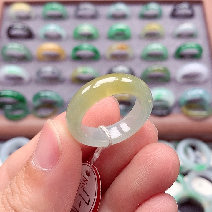 翡翠戒指未镶嵌17-18号