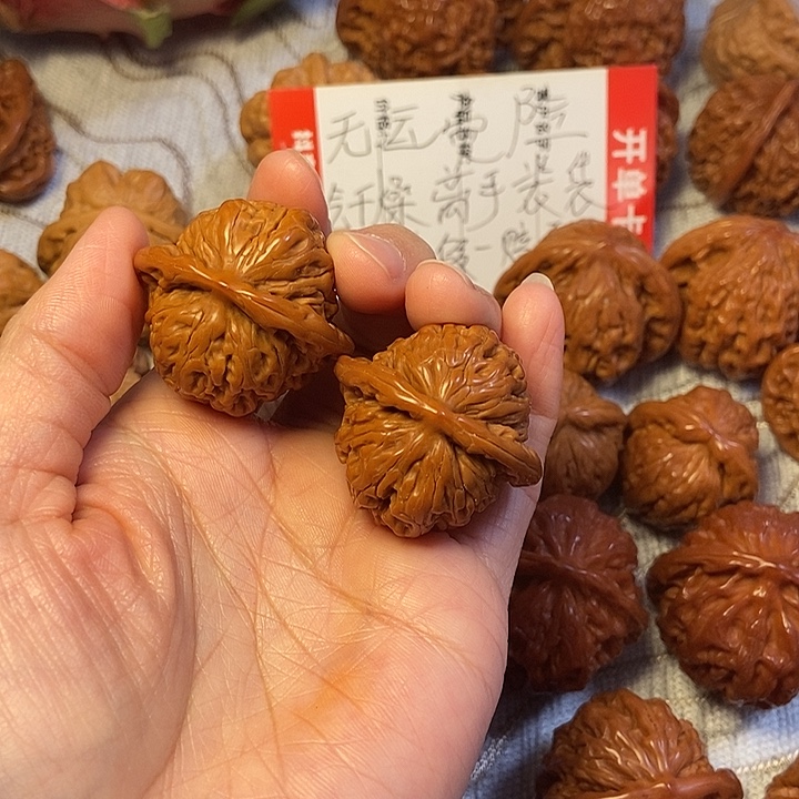 给***分吊坠文玩核桃35四座楼