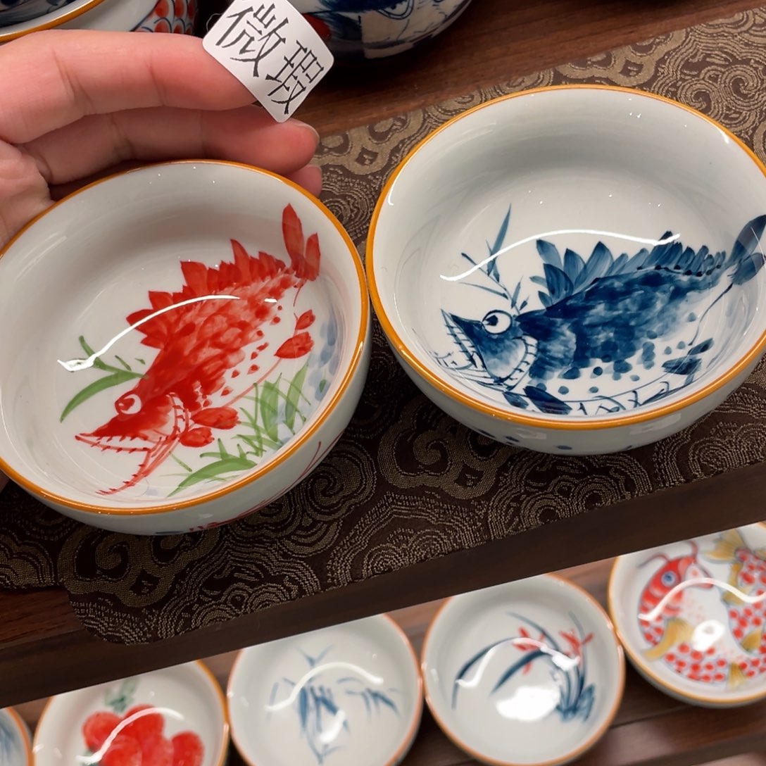 釉下手绘茶具微瑕