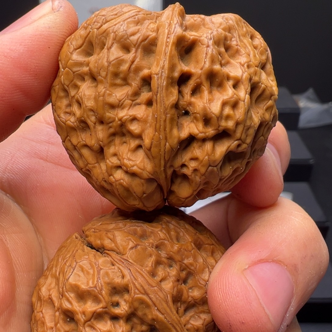 吊坠文玩核桃悬崖峭壁42mm