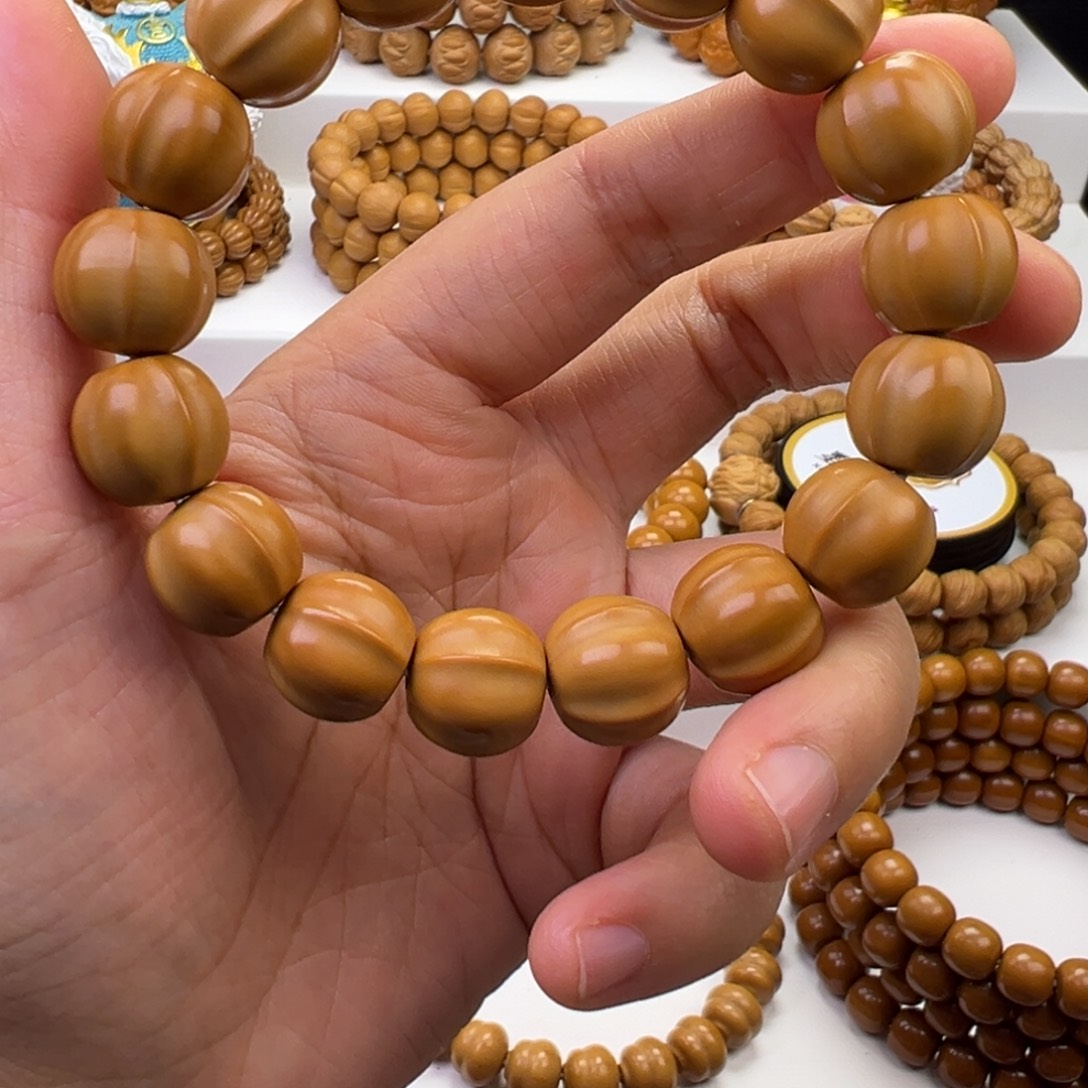 猴头核桃手串大鲨鱼