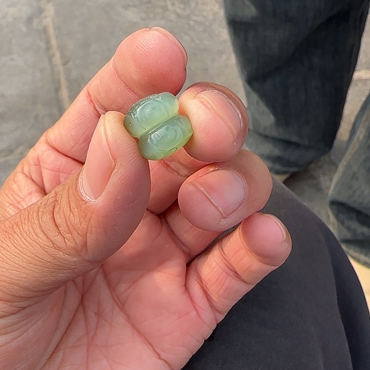 和田玉（碧玉）颈饰未镶嵌卡12