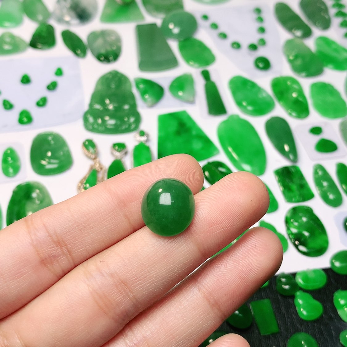 【闪购商品】翡翠颈饰未镶嵌泰*翡翠