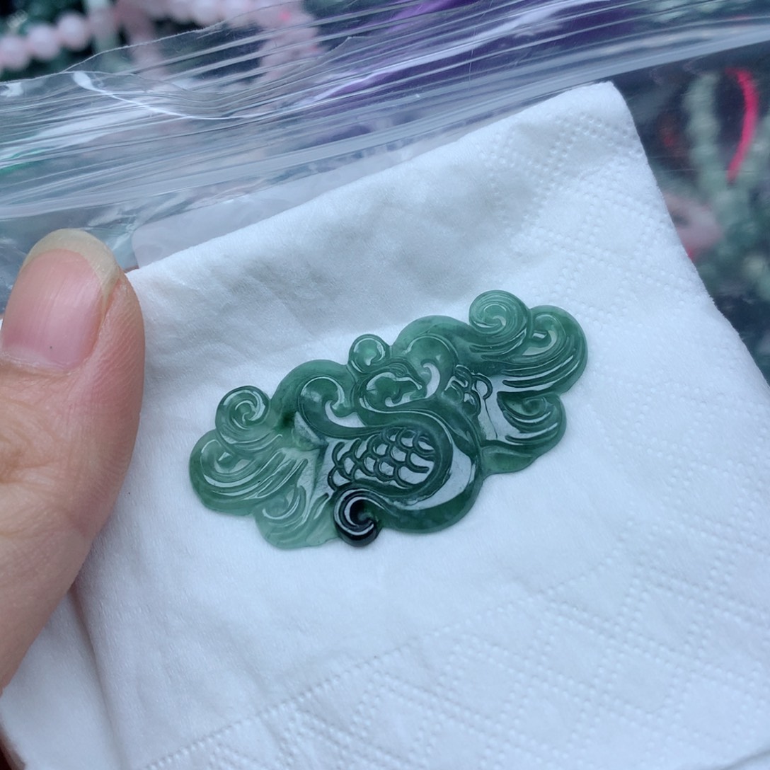 翡翠未镶嵌颈饰翡翠