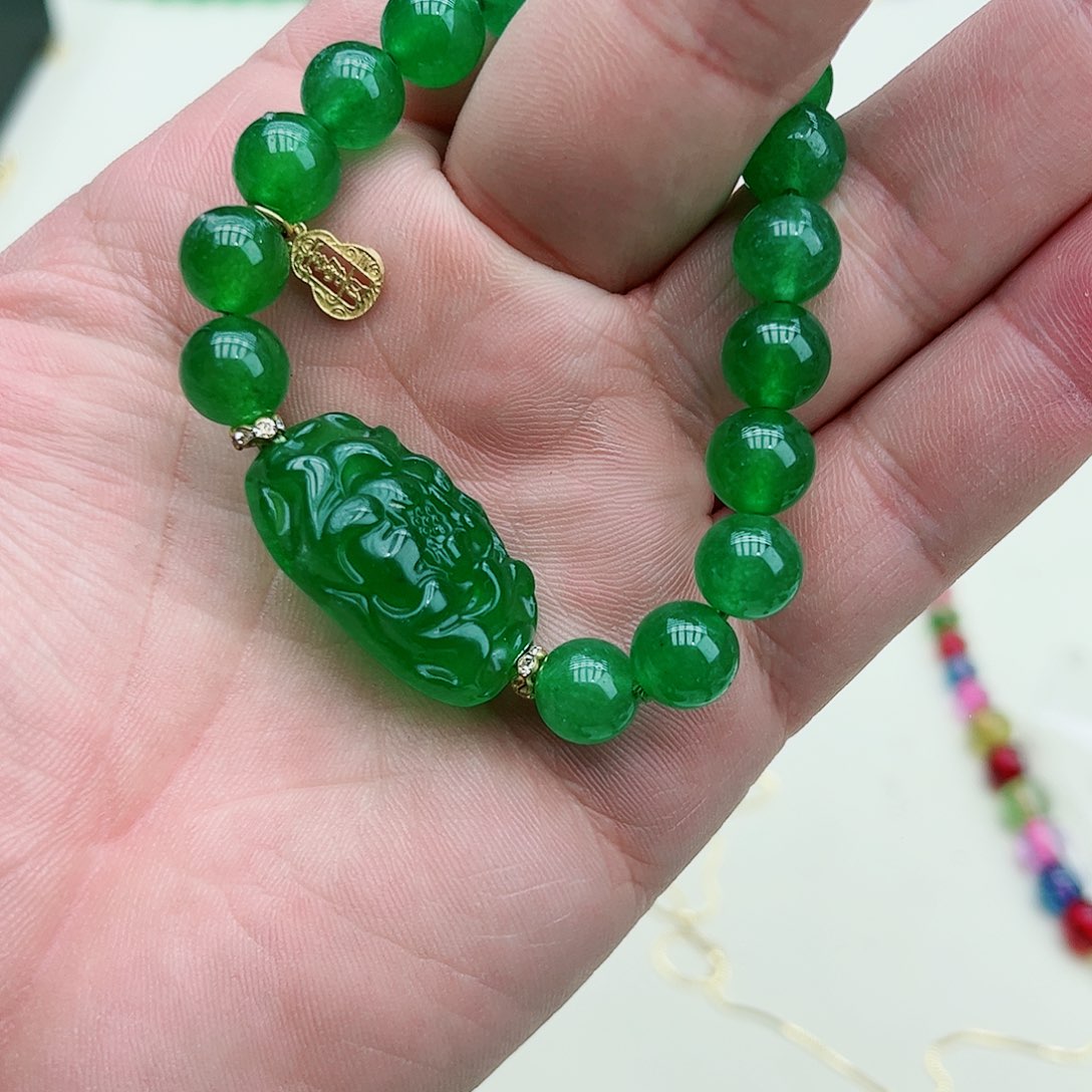 翡翠吊坠(赠链)银S925镶嵌