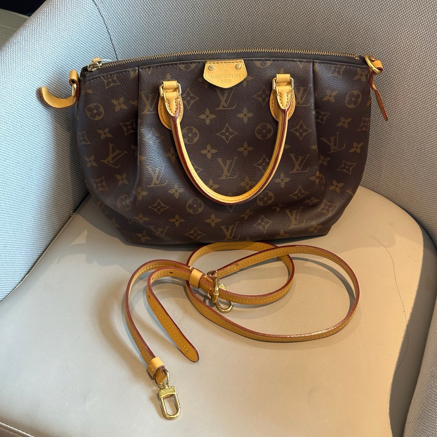 95新 LouisVuitton/路易威登 现代款小号饺子包