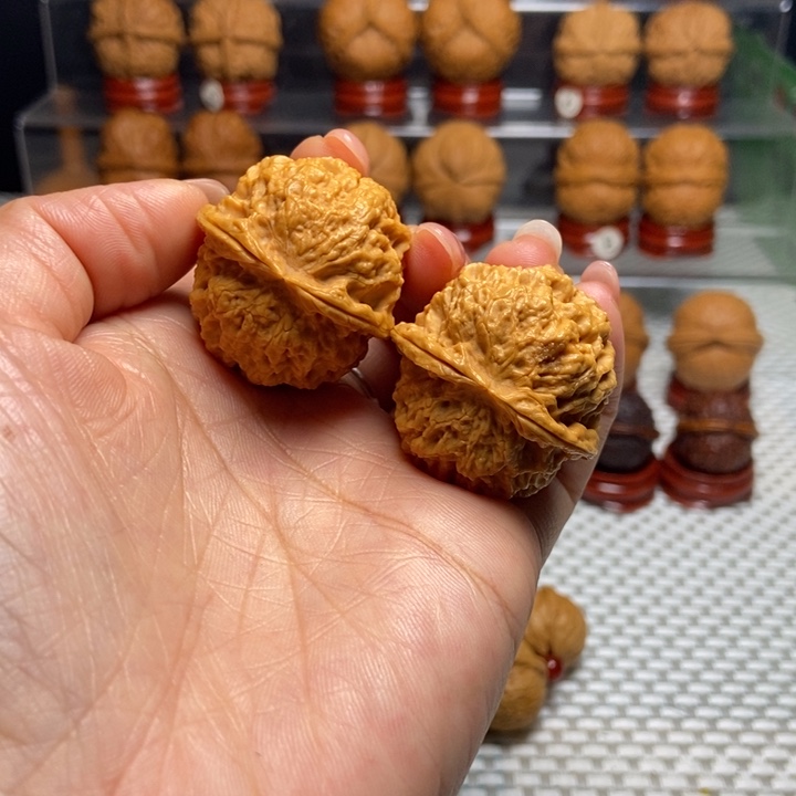 文玩核桃把件9火焰绣球