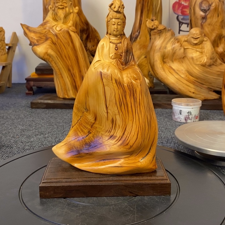 柏木（崖柏）观音摆件根雕