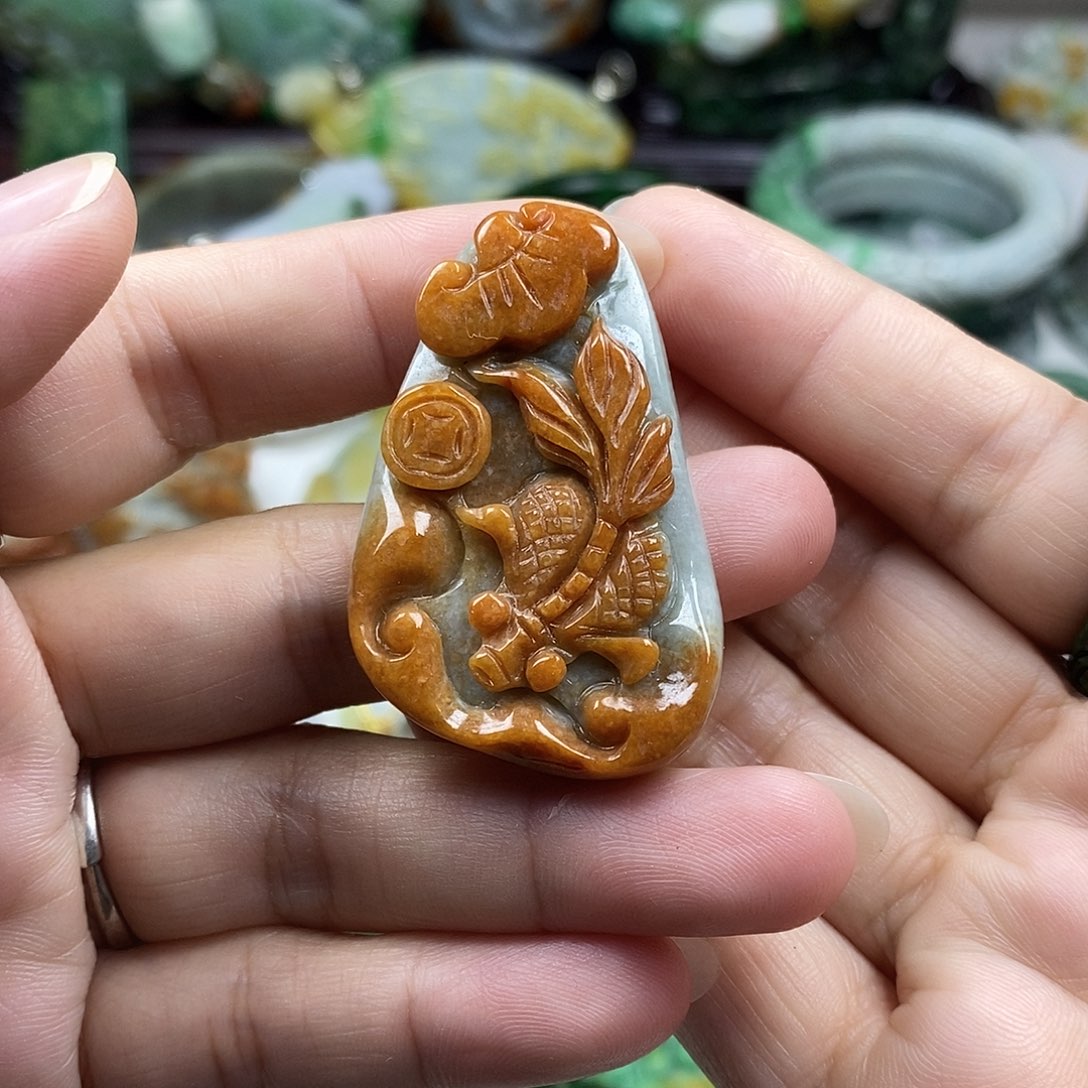 颈饰未镶嵌翡翠牌子