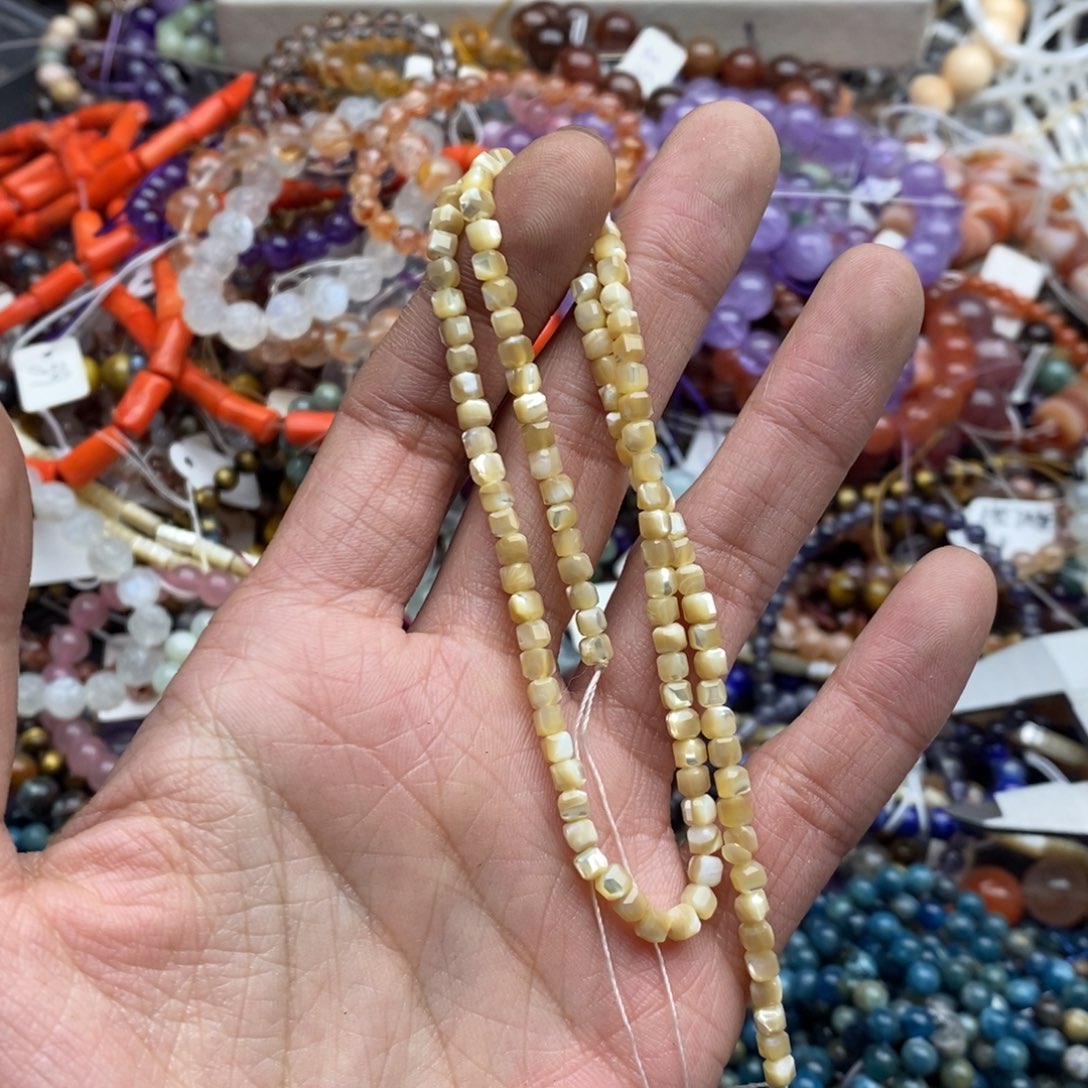 玛瑙/玉髓未镶嵌珠宝半成品一条纯天然3.5mm老鱼骨切面方糖