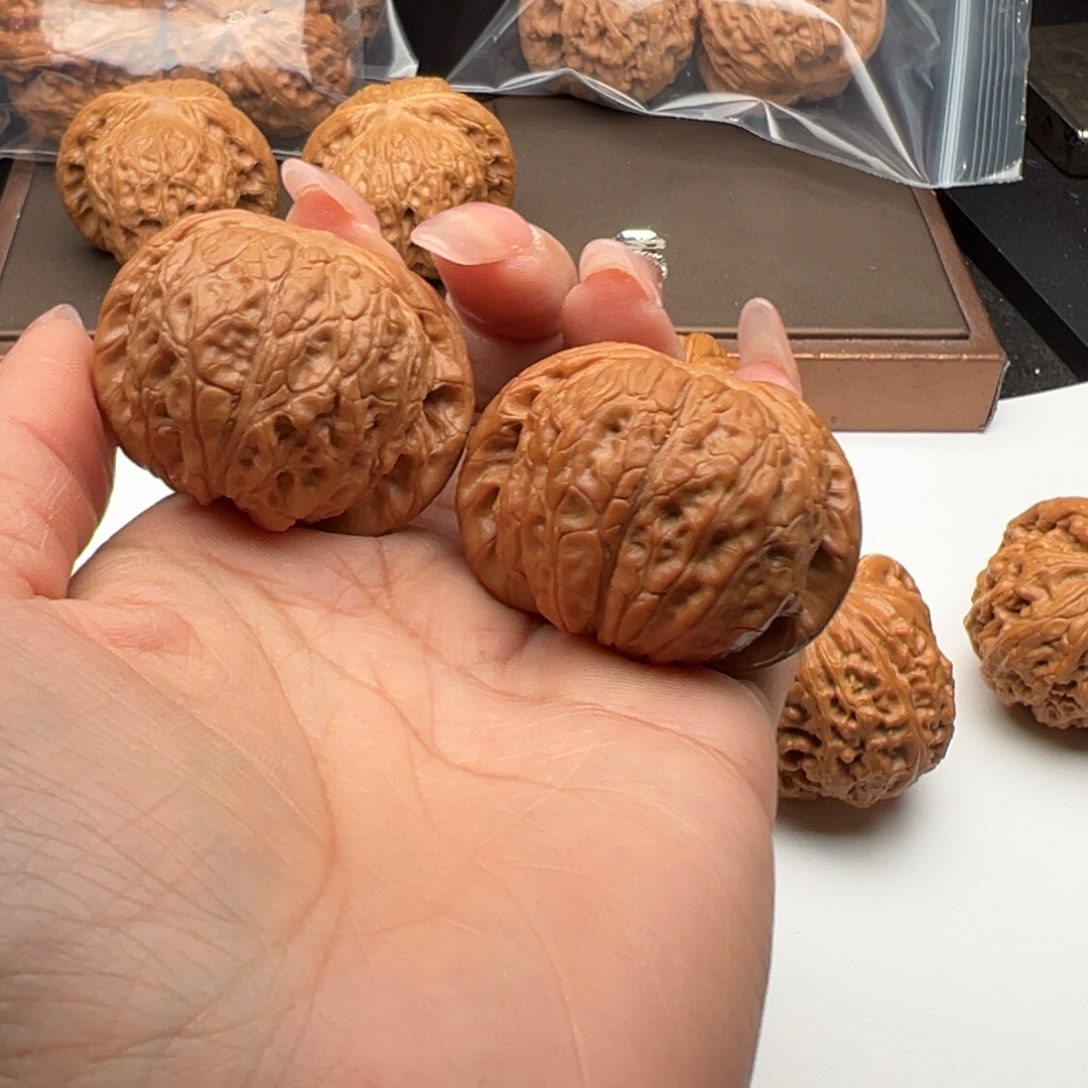 文玩核桃把件血麒麟43