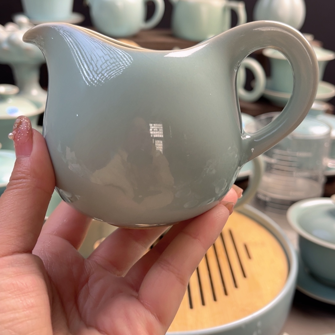 佳***饰瓷天青釉工喝喝茶吗