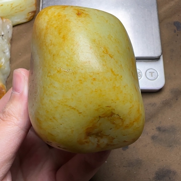 峰***转和田玉未镶嵌挂件