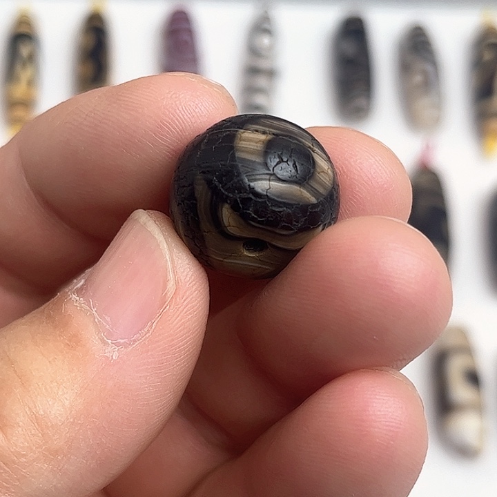 玛瑙/玉髓颈饰合金