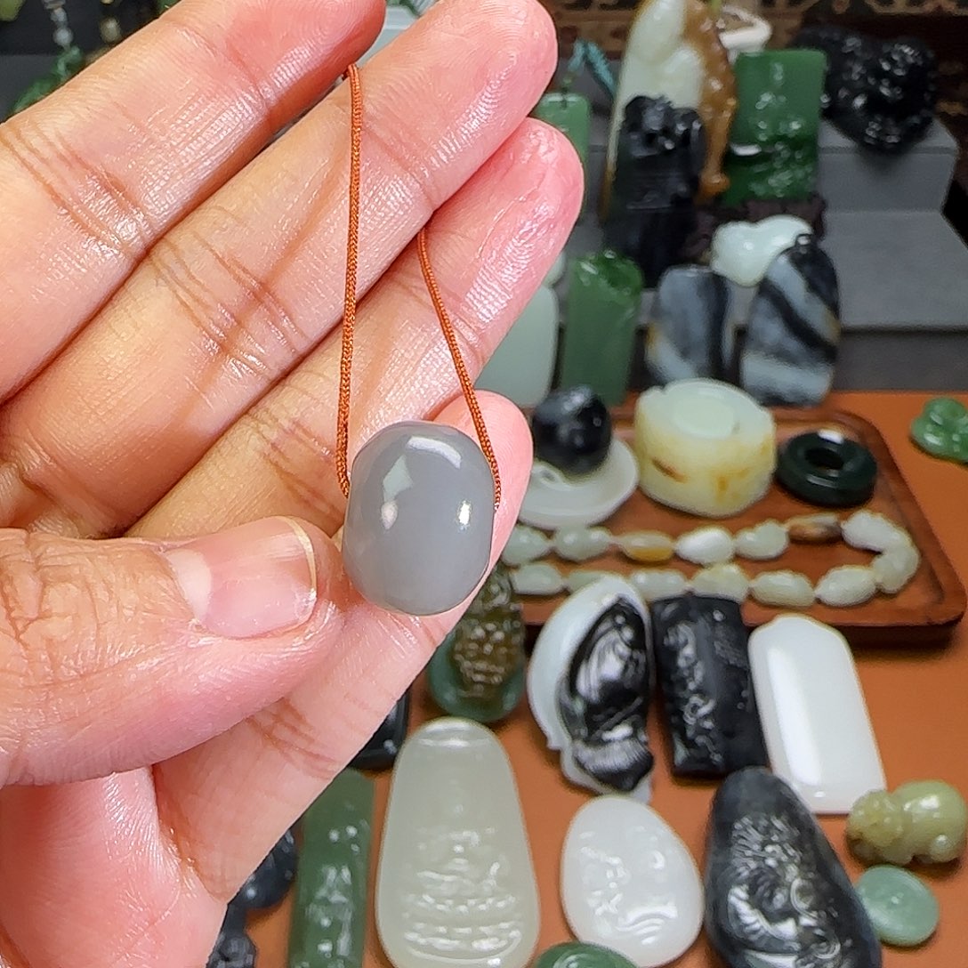 和田玉颈饰未镶嵌