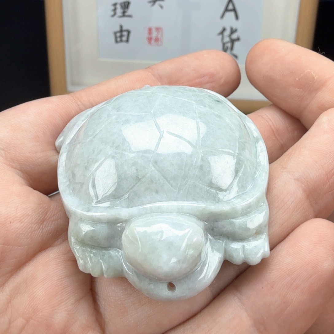 翡翠挂件未镶嵌翡翠