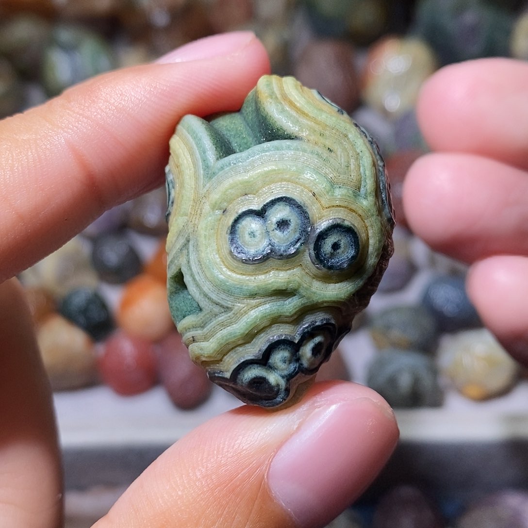 石头精品眼睛单科