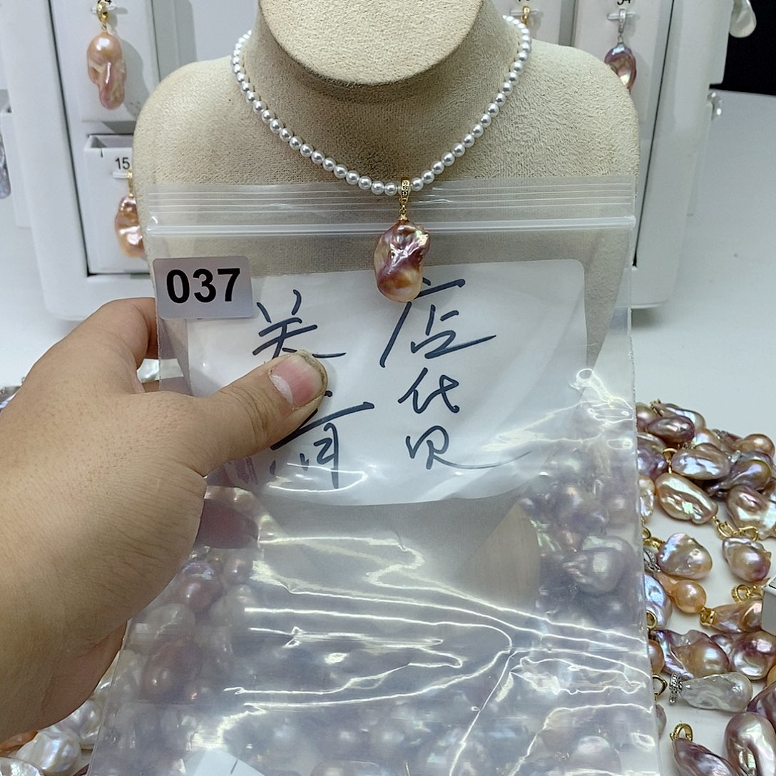 淡水珍珠颈饰合金