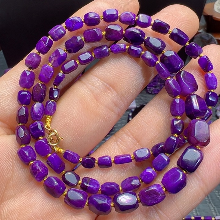 苏纪石（舒俱来）项链18K金镶嵌