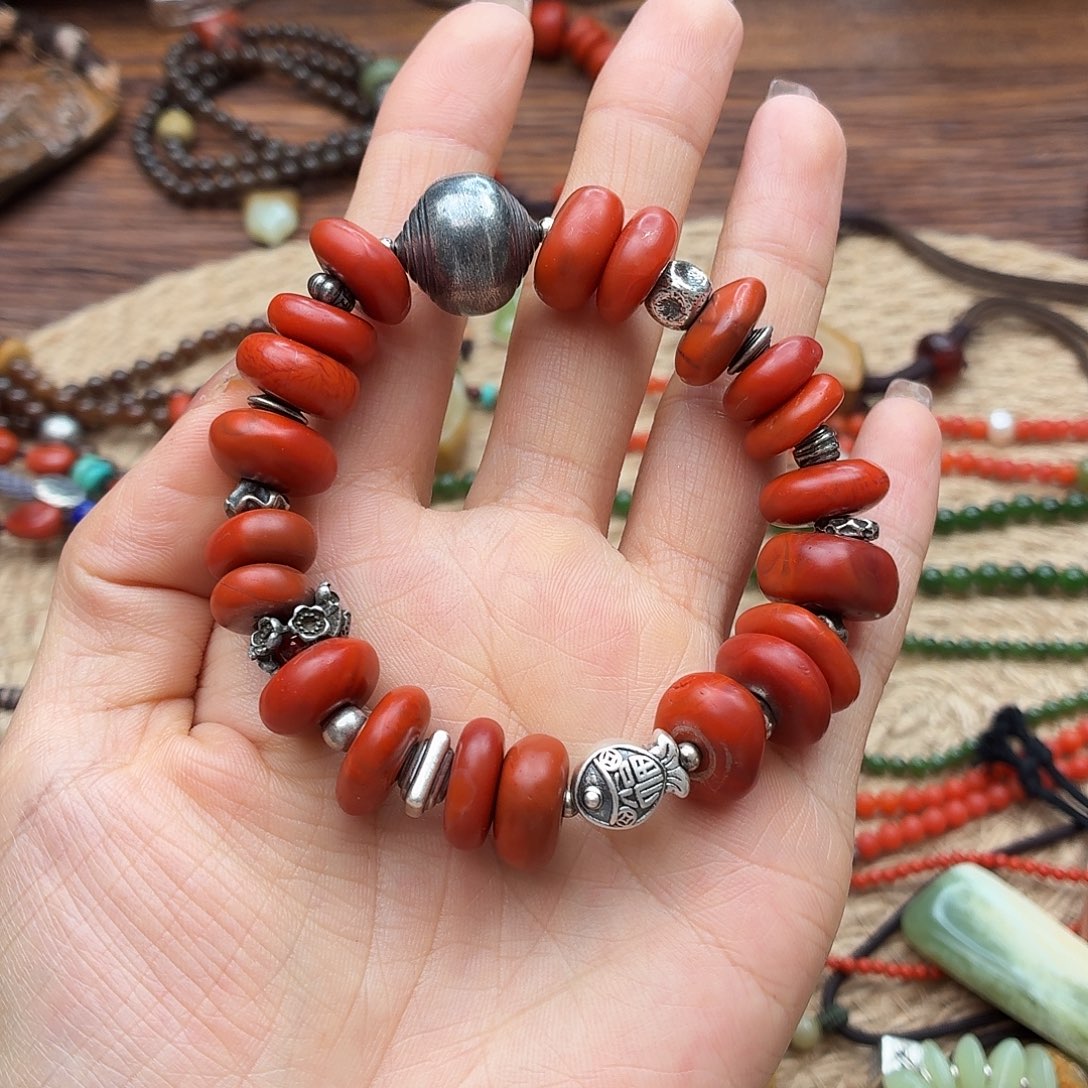 ****姐南红玛瑙未镶嵌手链
