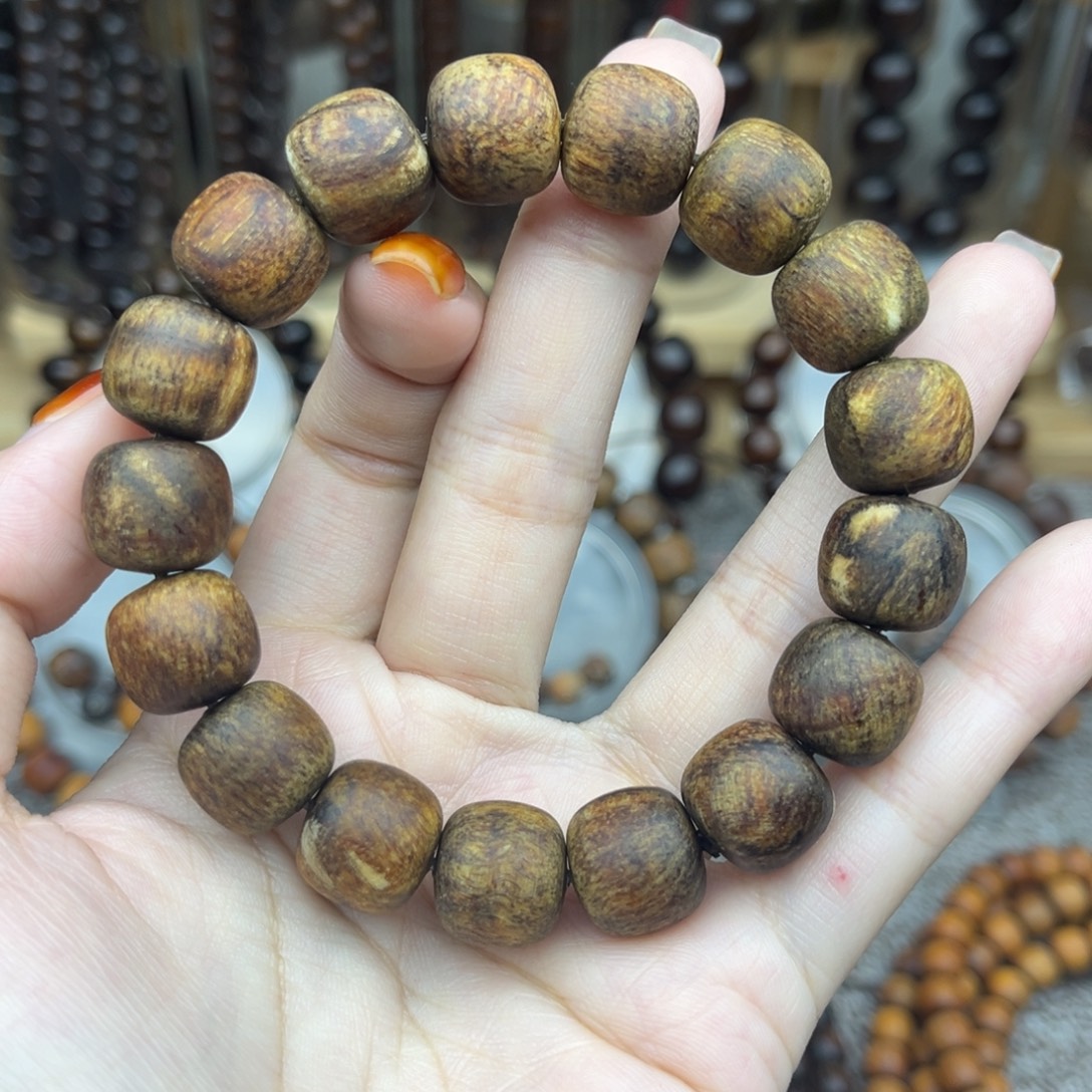 贡木印尼12/13彩虹绿微夹白