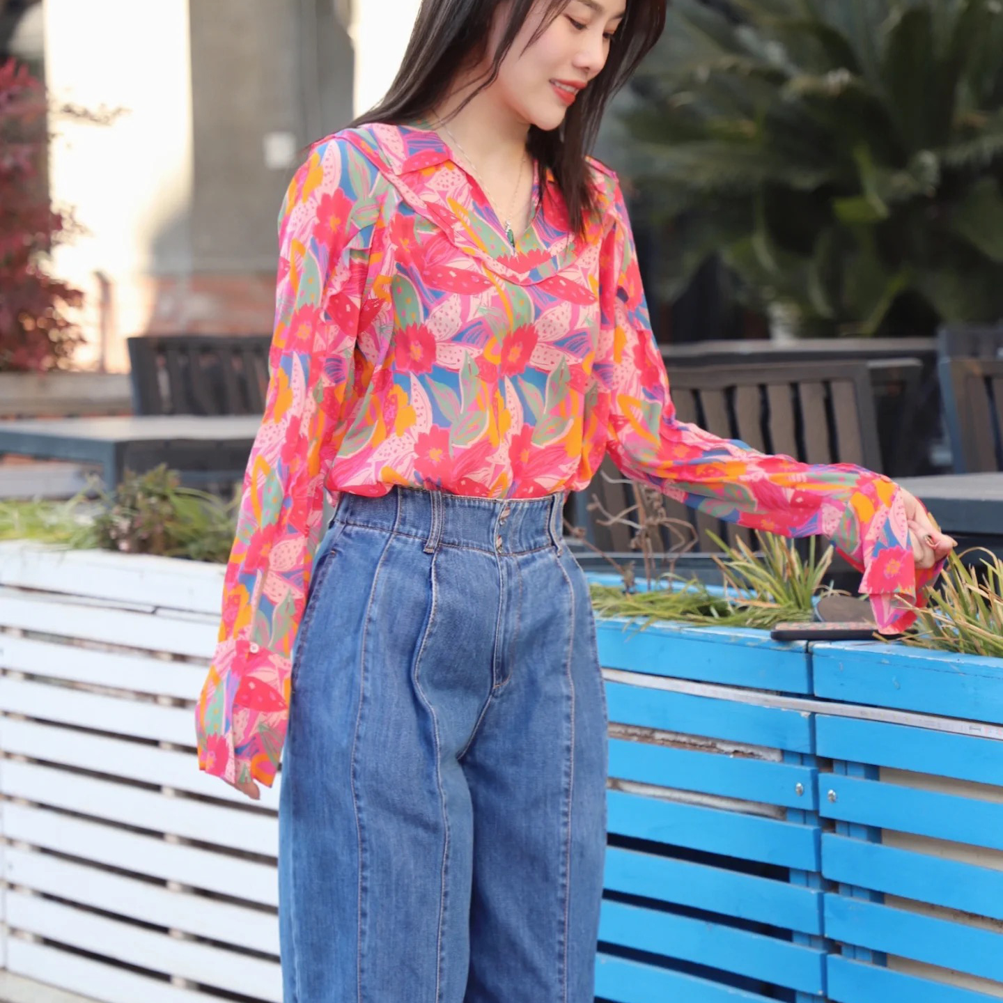 【商场同款】2025秋新款V领油画感长袖衬衫女复古碎花衬衣5300985