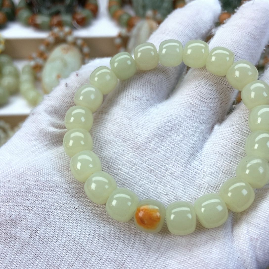 透闪石质玉手串未镶嵌穆*