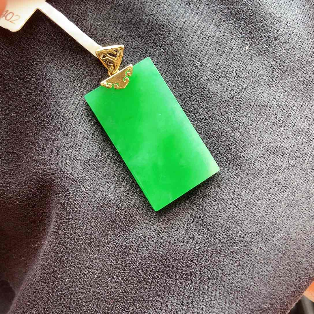 翡翠颈饰18K金镶嵌上新