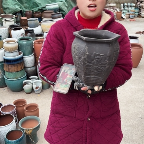 口18高24瑕疵盆子。