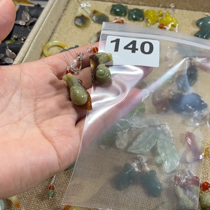 蛇纹石玉手链未镶嵌饮***汤