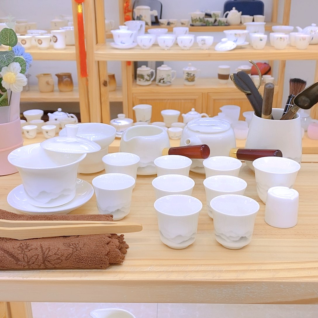 羊脂玉瓷茶具套装