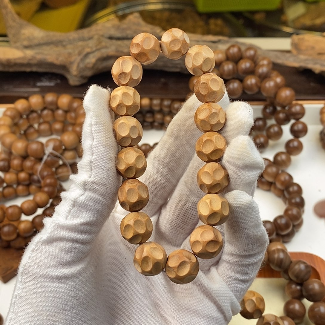 无事牌檀香木12MM无相黑油脂线老山檀香