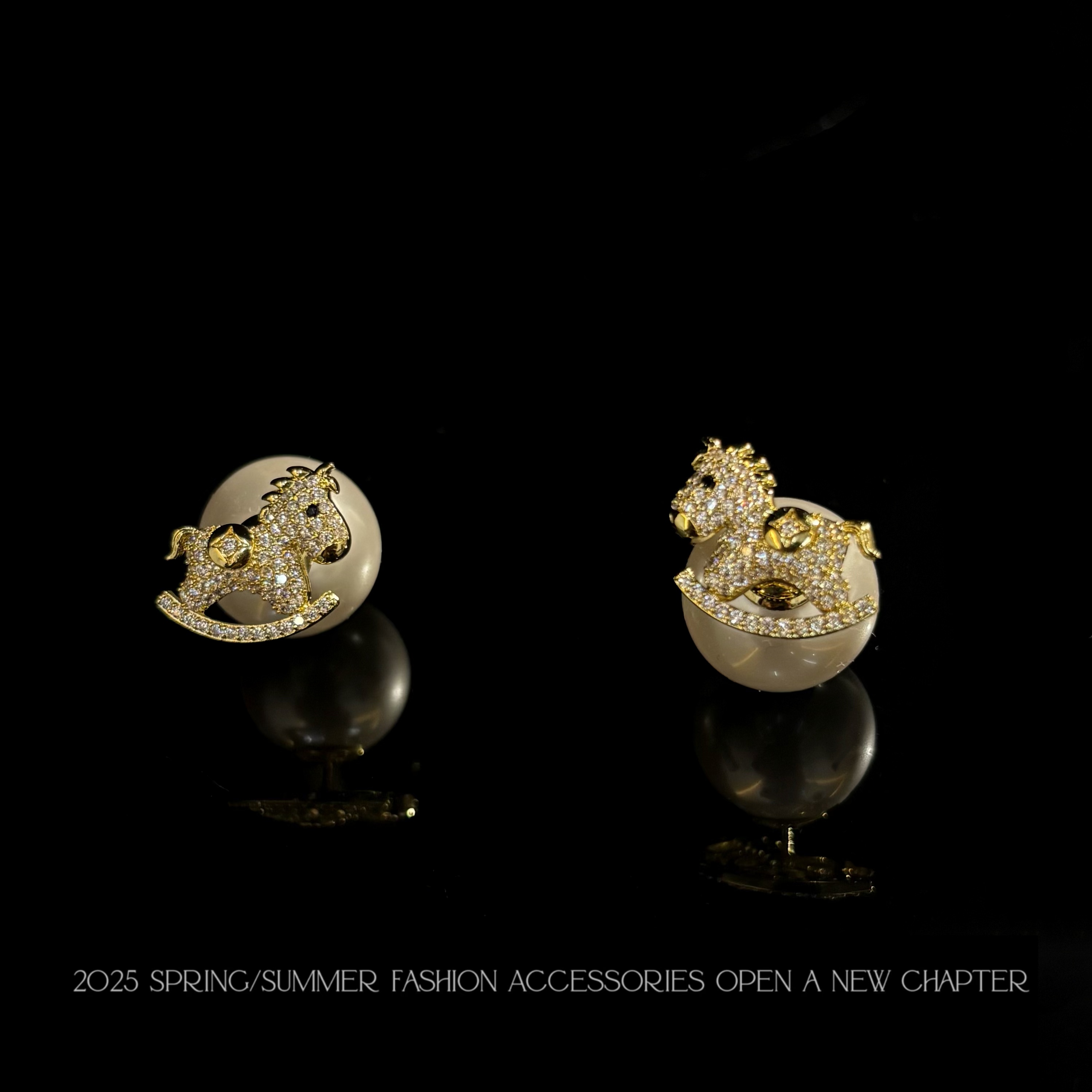 铜合金耳饰 镀K金 2025款C2133【月珠小马】BOBAOLI 耳钉