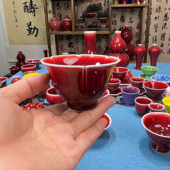 景德镇浅行窑花口杯