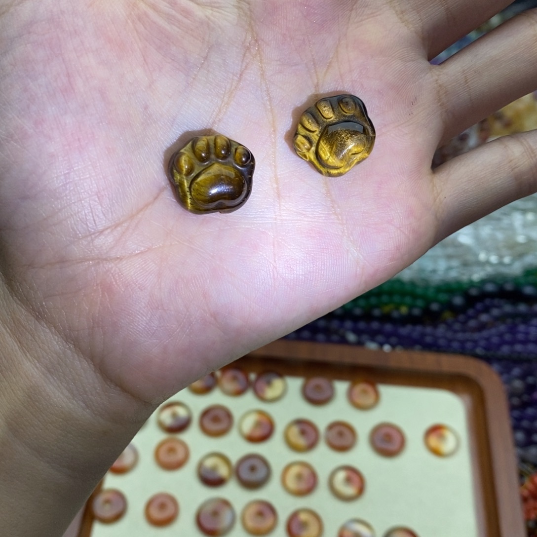 未镶嵌玛瑙/玉髓珠宝半成品一个装纯天然黄虎石猫爪