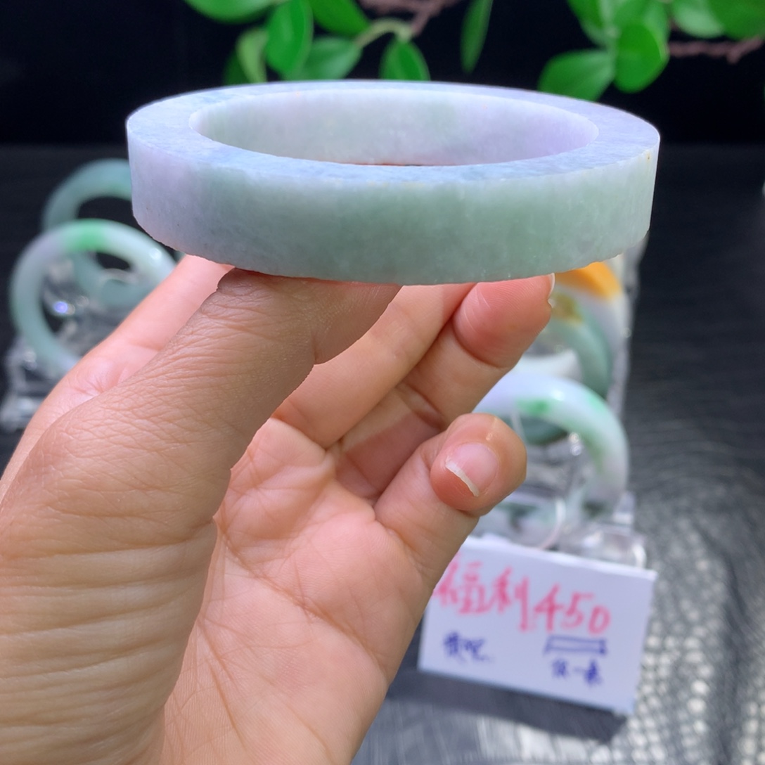定制翡翠未镶嵌手镯
