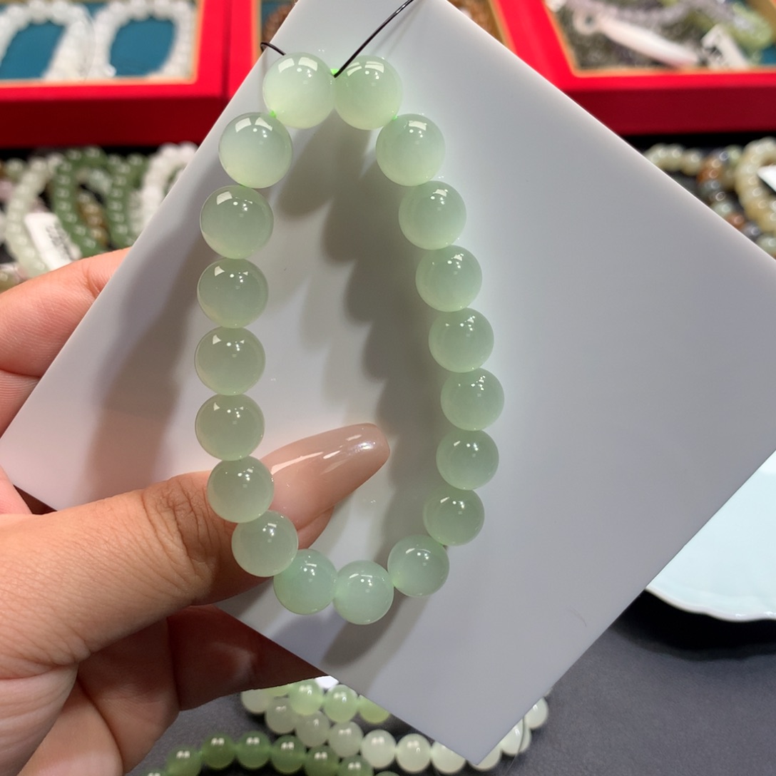 和田玉手串未镶嵌阿***王浅晴闪猫