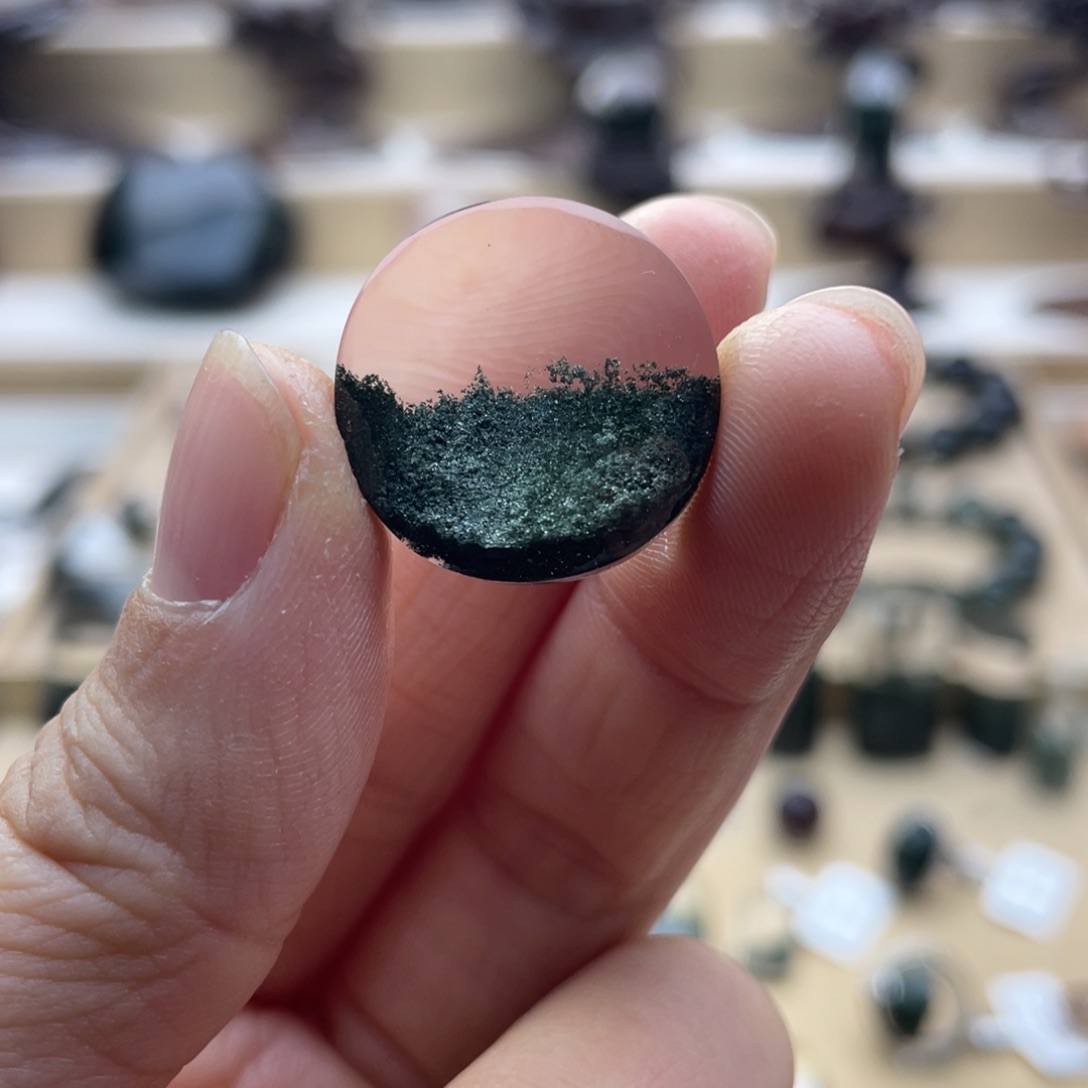 水晶未镶嵌颈饰绿幽灵聚宝盆圆牌