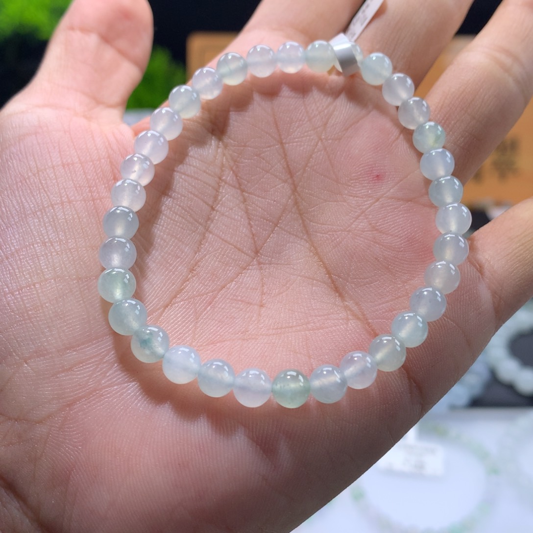 翡翠未镶嵌手链卡5.5