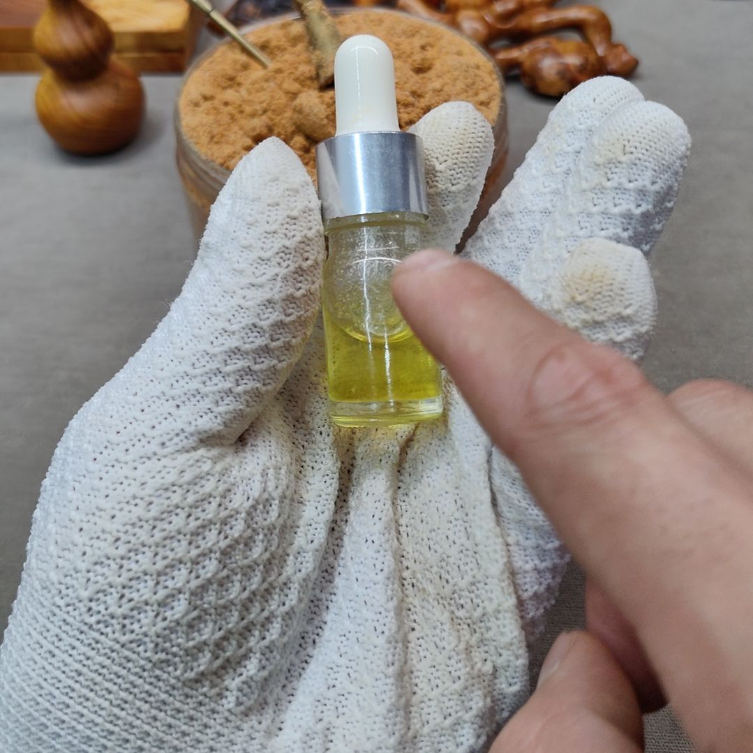 精油一瓶，太行崖柏