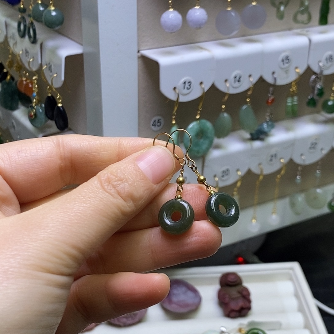 和田玉银S925镶嵌耳饰