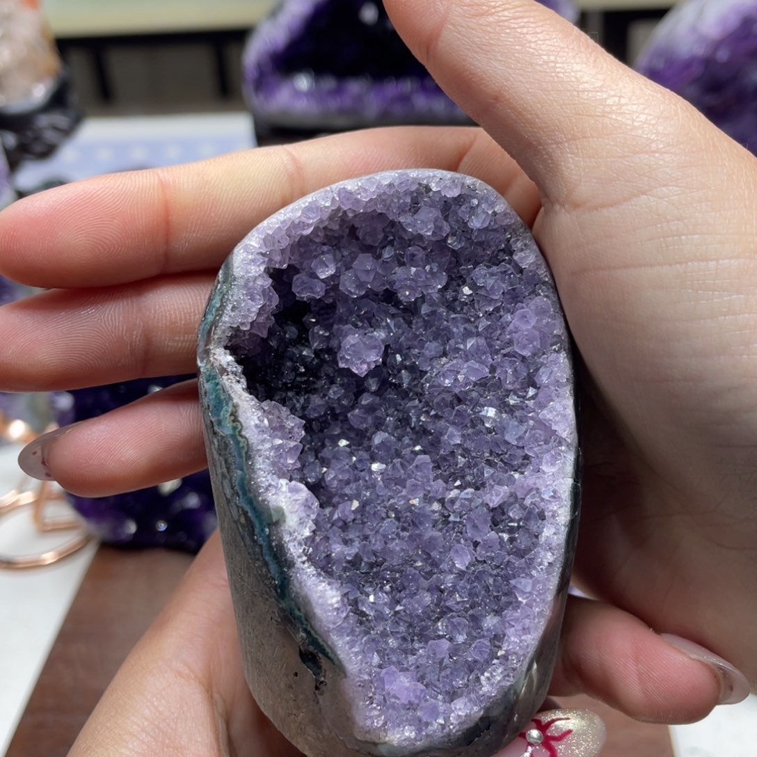 紫晶大型摆件（非配饰）未镶嵌