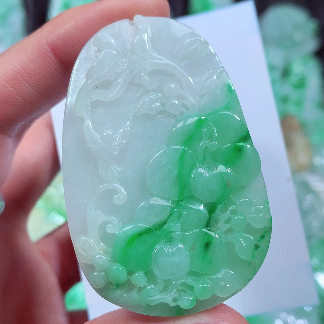 翡翠颈饰未镶嵌缅甸翡翠