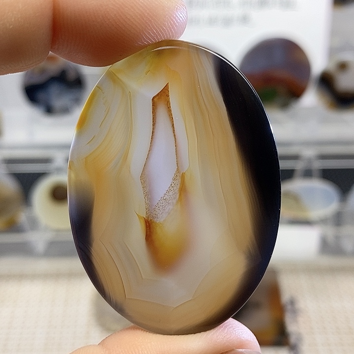 未镶嵌颈饰玛瑙/玉髓