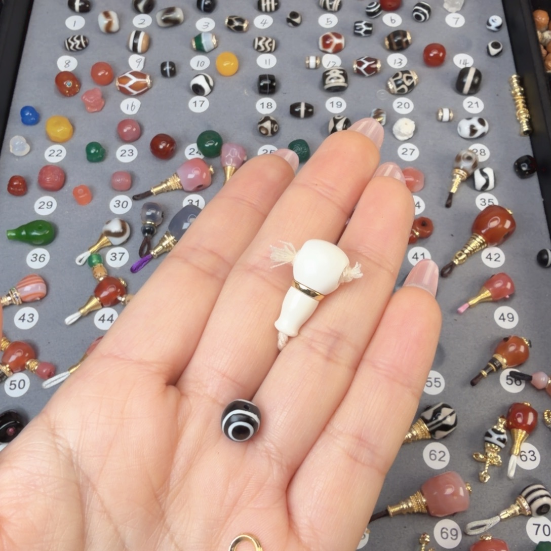 可***星玛瑙/玉髓未镶嵌饰品