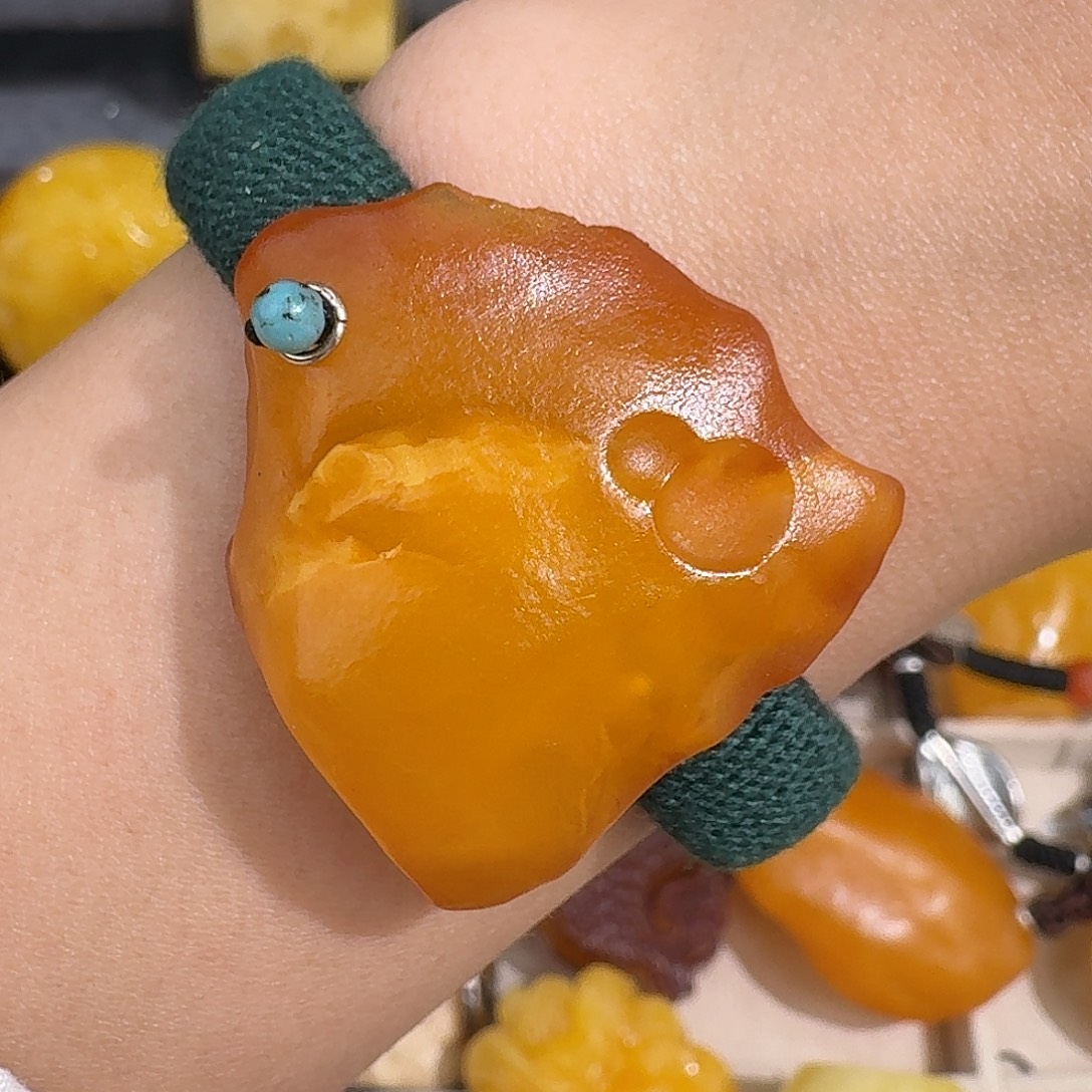 植物珀未镶嵌裸石我