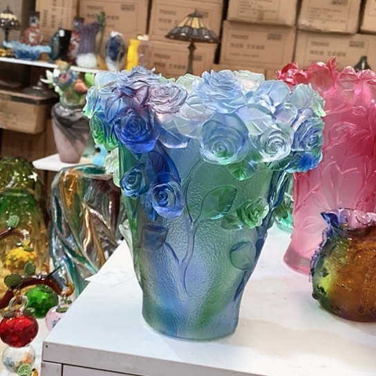 琉璃花瓶高20厘米口径12厘米