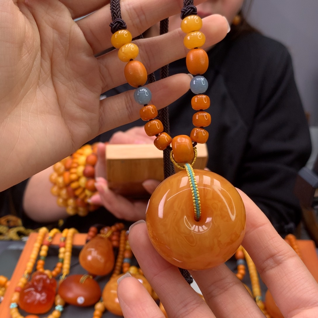 蜜蜡颈饰未镶嵌天然