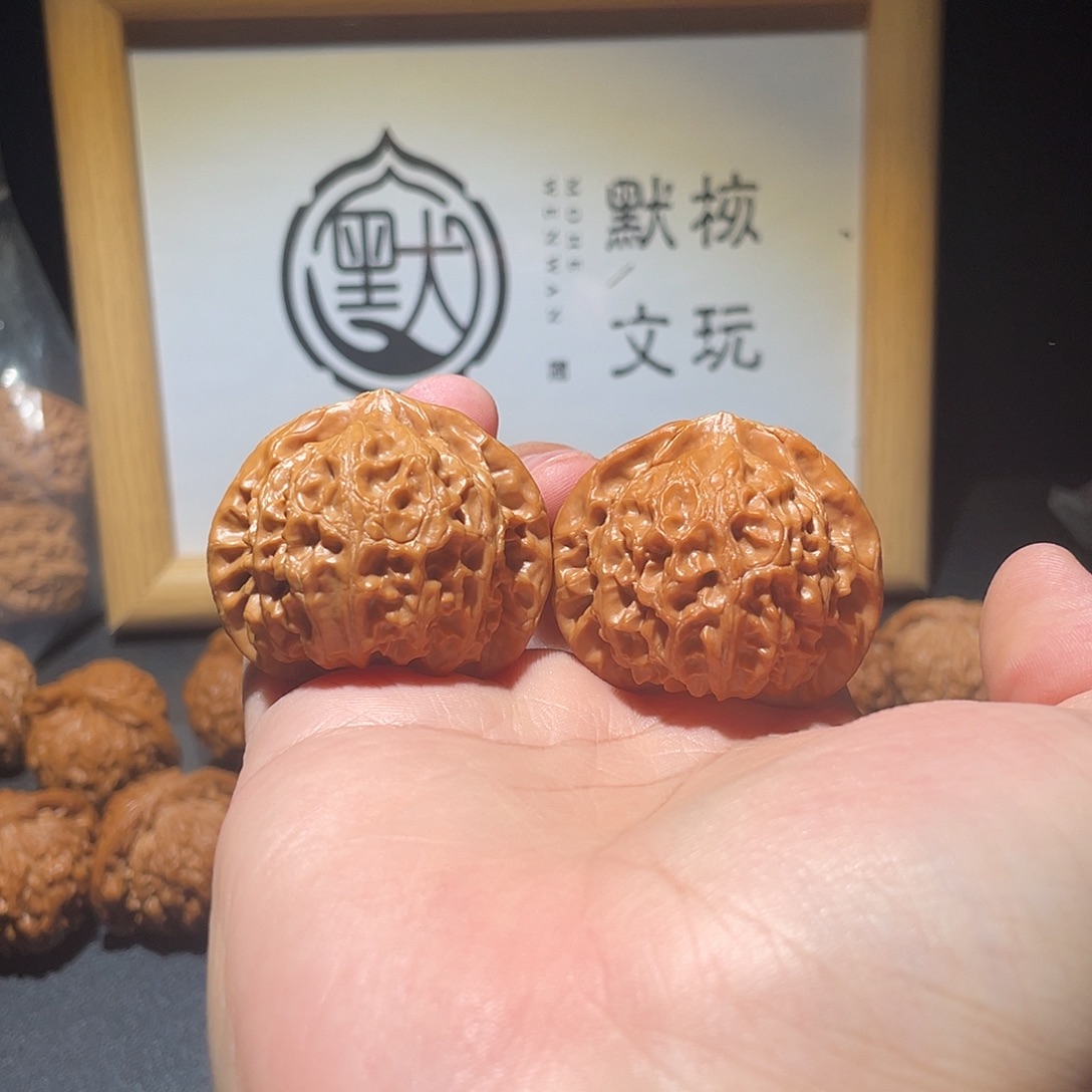 把件文玩核桃42全品宫灯